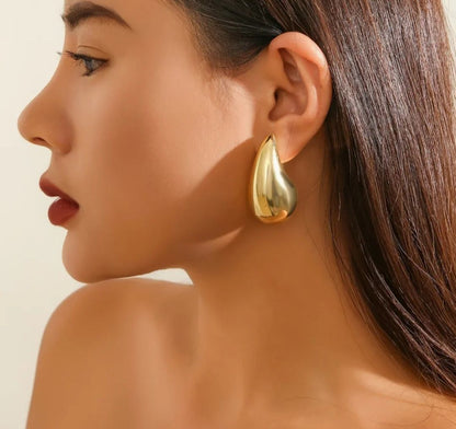 Bold High-Shine Teardrops