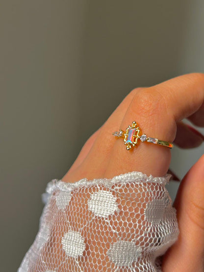 Vintage Zircon Glow Ring