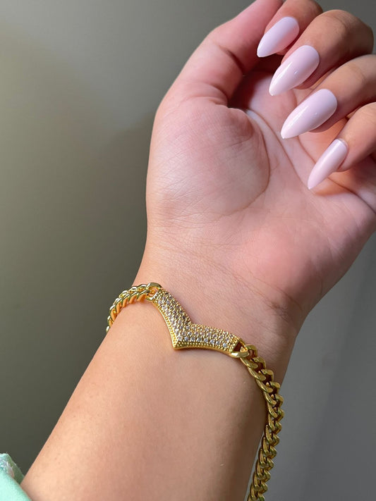 Diamond V-Line Bracelet