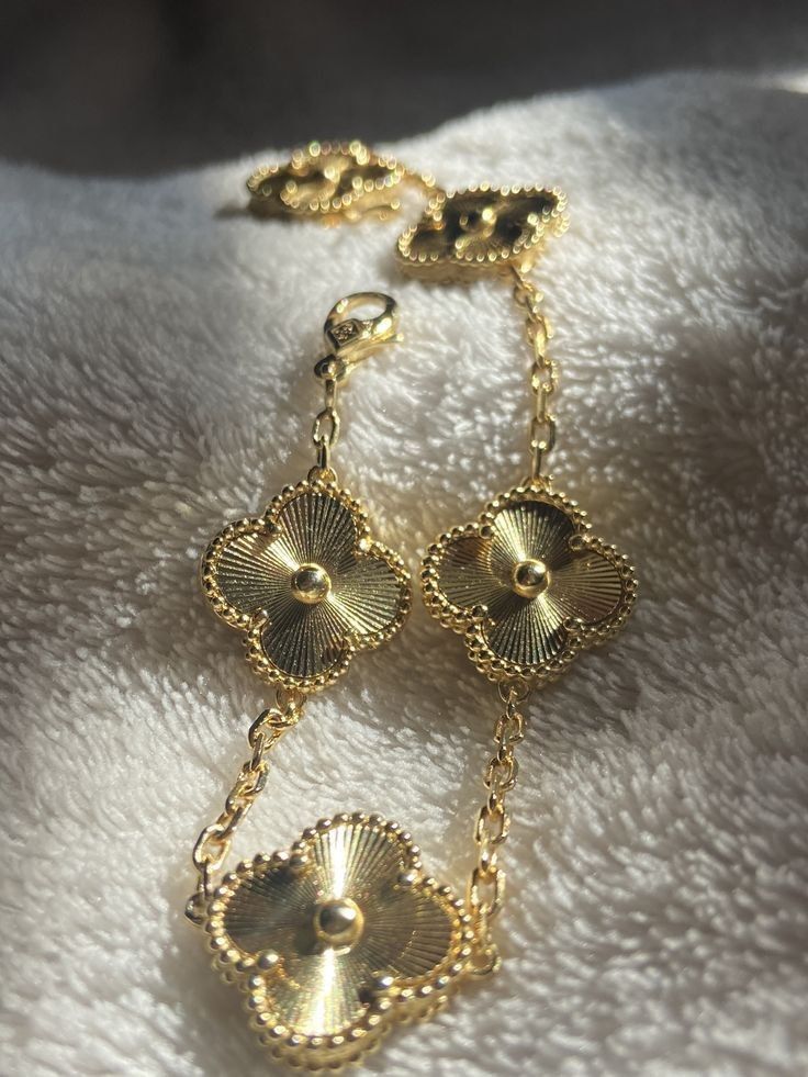 Clover Charm Bracelet