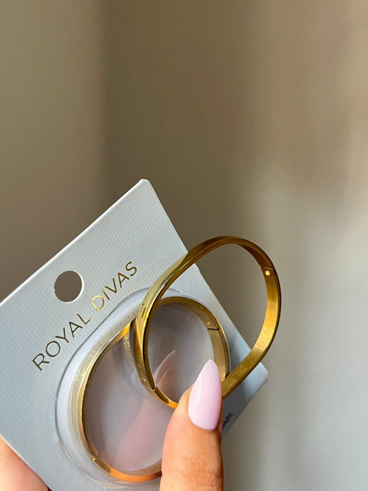 Royal Diva Golden Bangle