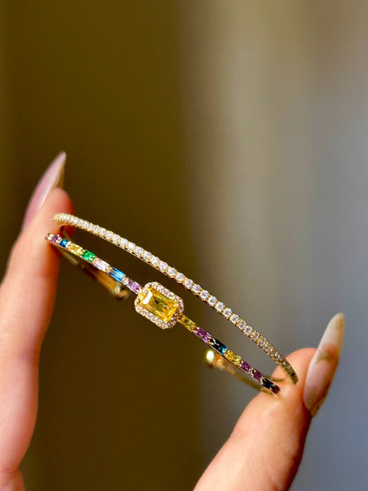 Vibrant Emerald-Cut Flex Bangle