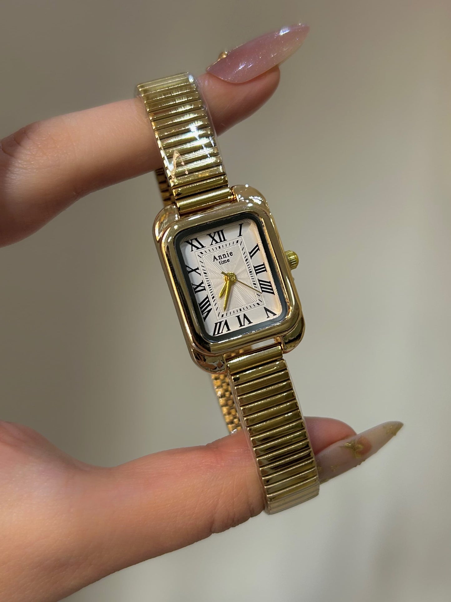 Vintage Roman Elegance Watch