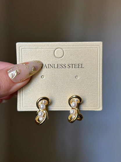 Eternal Pearl Swirl Studs