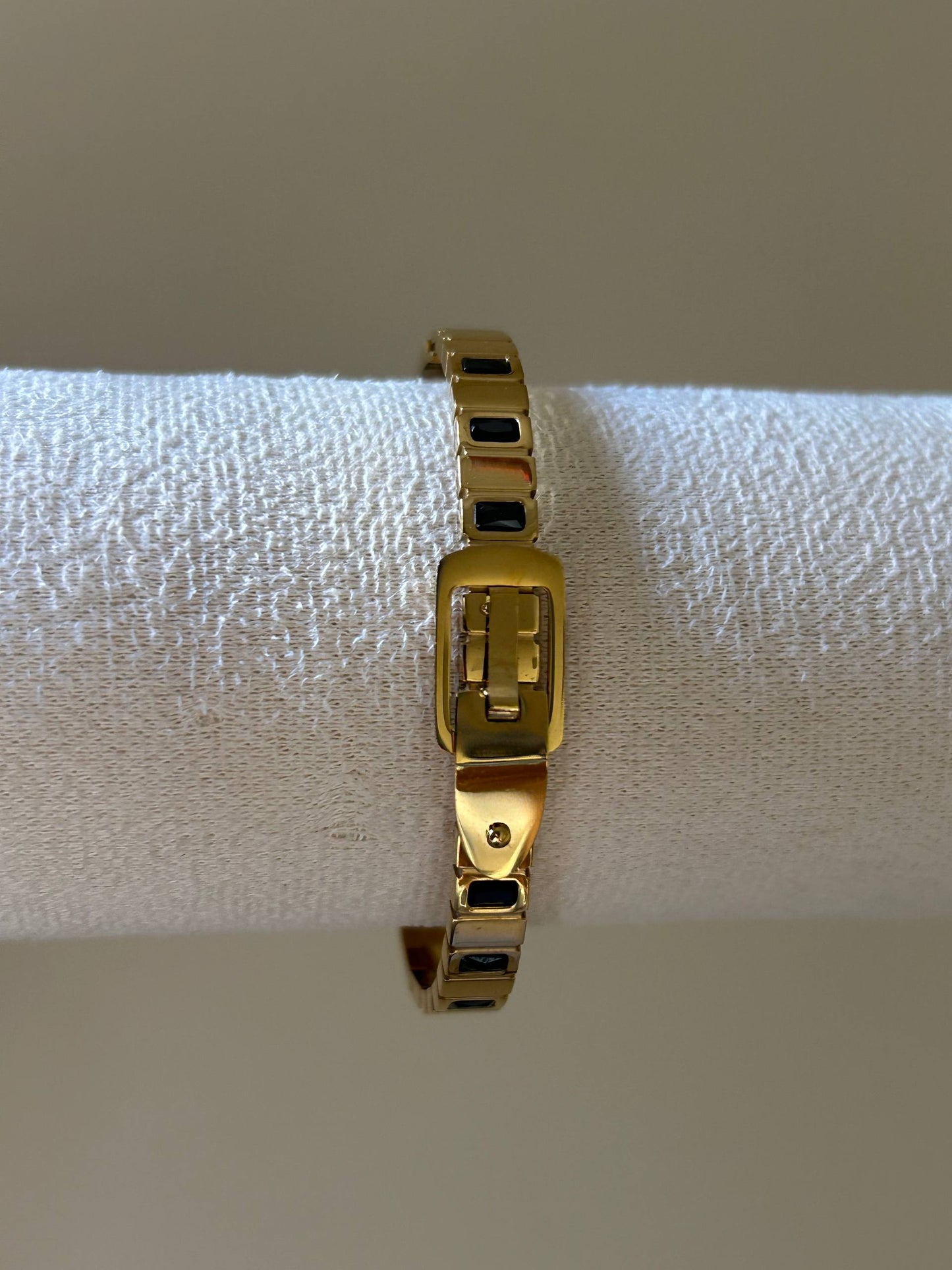 Golden Belt-Buckle Bangle