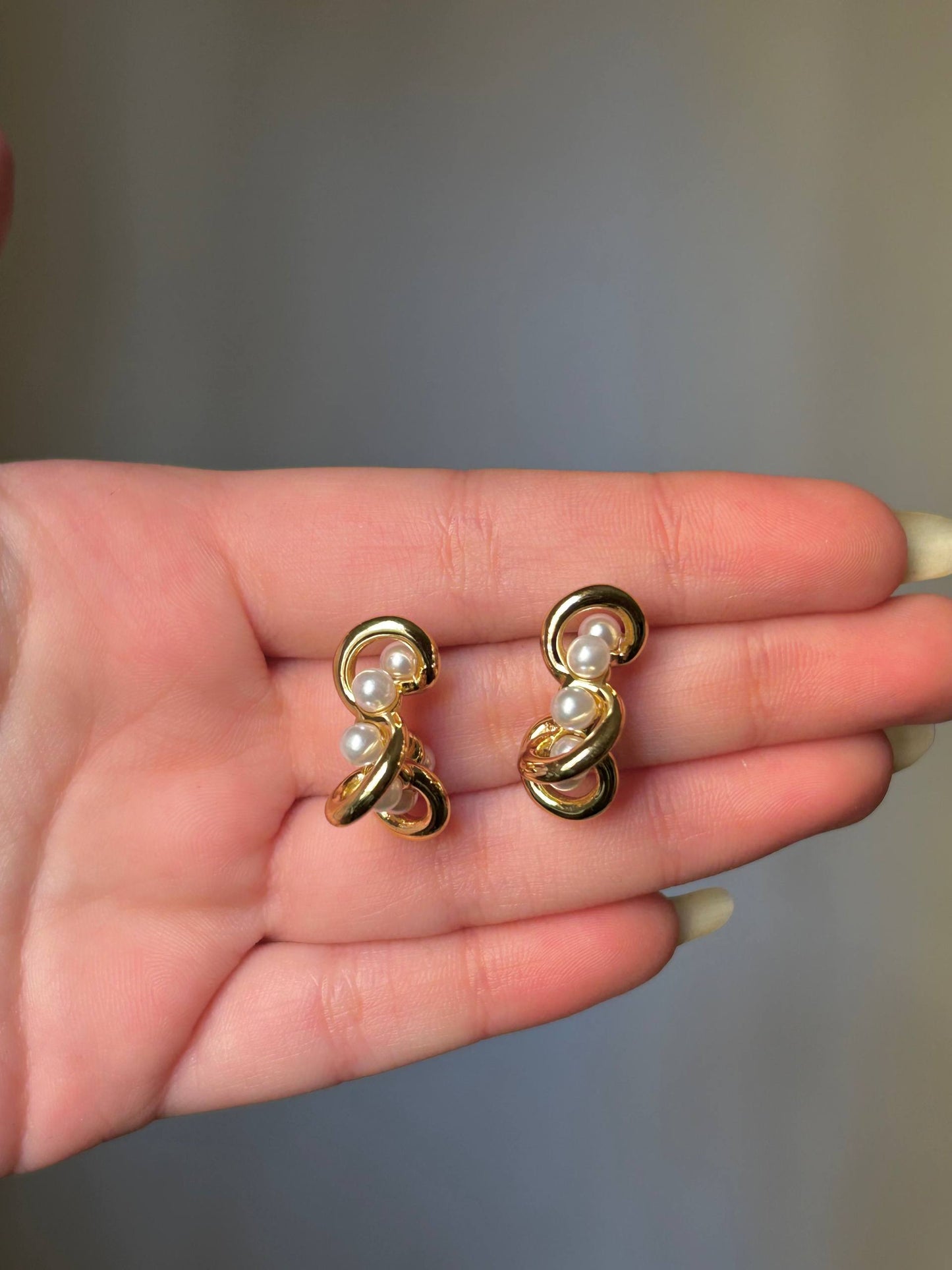 Eternal Pearl Swirl Studs