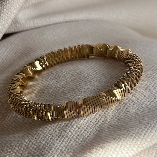 Golden Ribbed Bracelet