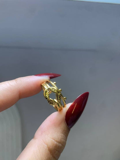 Twisted Knot Ring