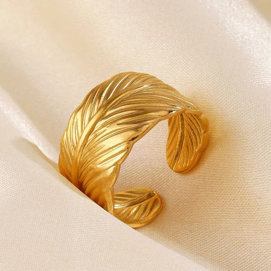 Feather Band Ring