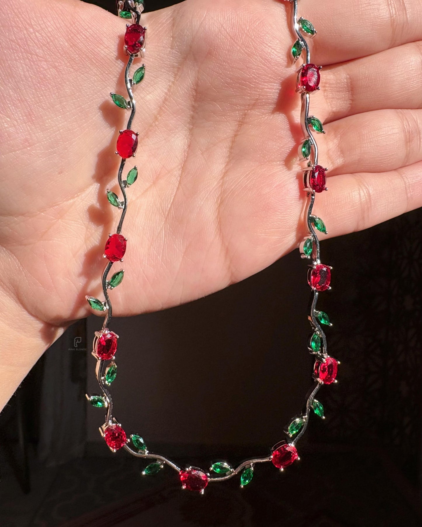 Tulip Vine Necklace