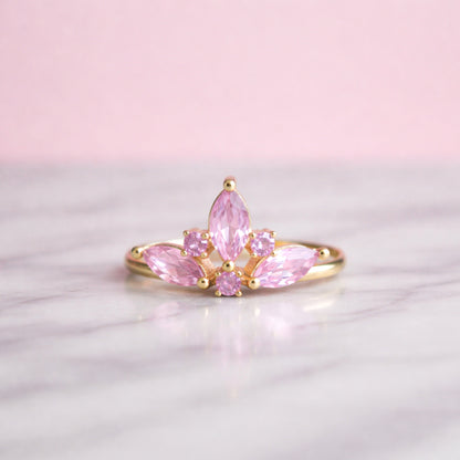 Simple rapunzel crown ring